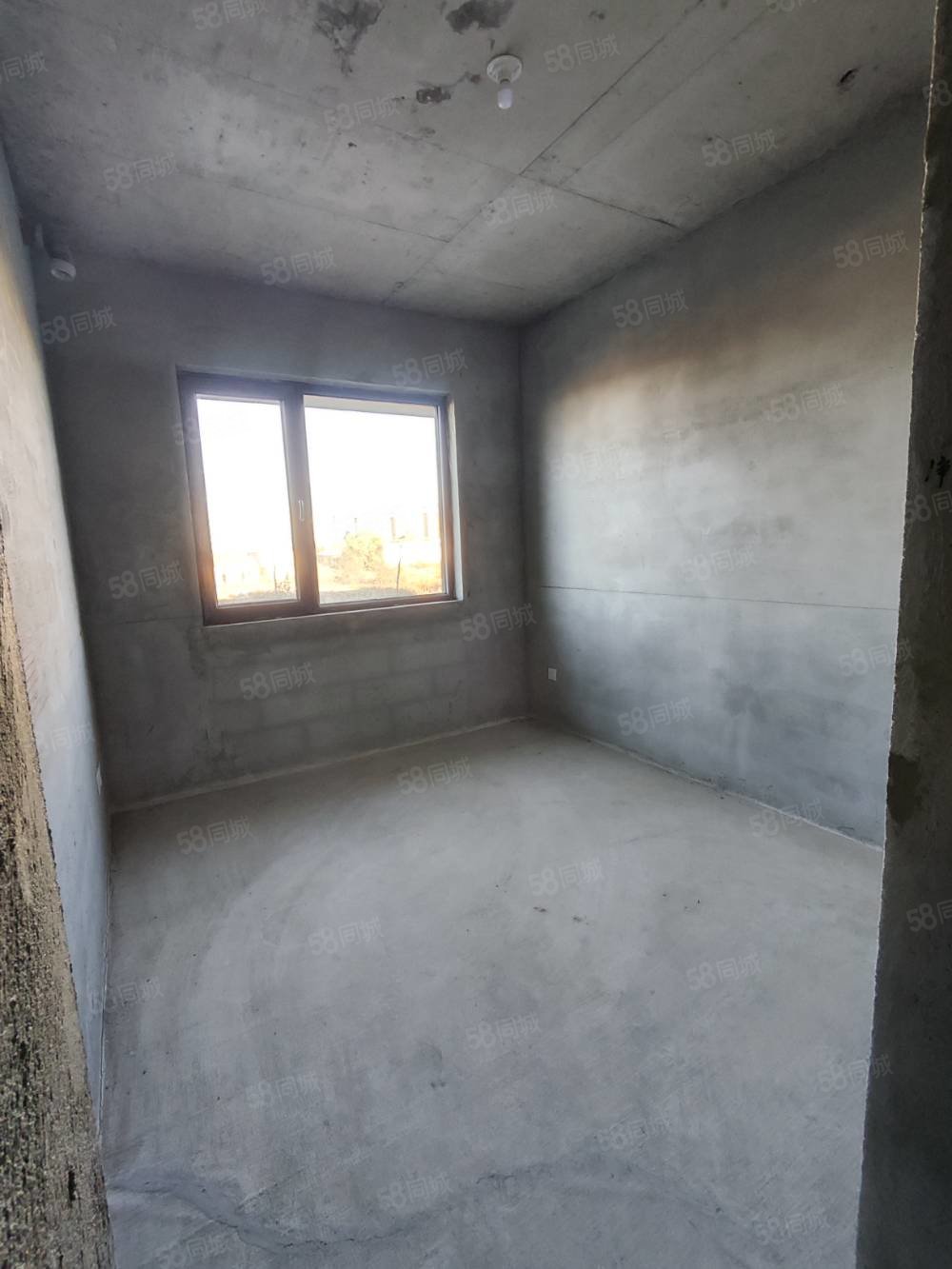 华韵锦园3室2厅2卫152㎡南北89万