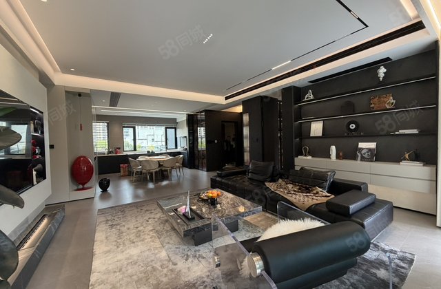 天空院子4室2厅199㎡568万二手房图片