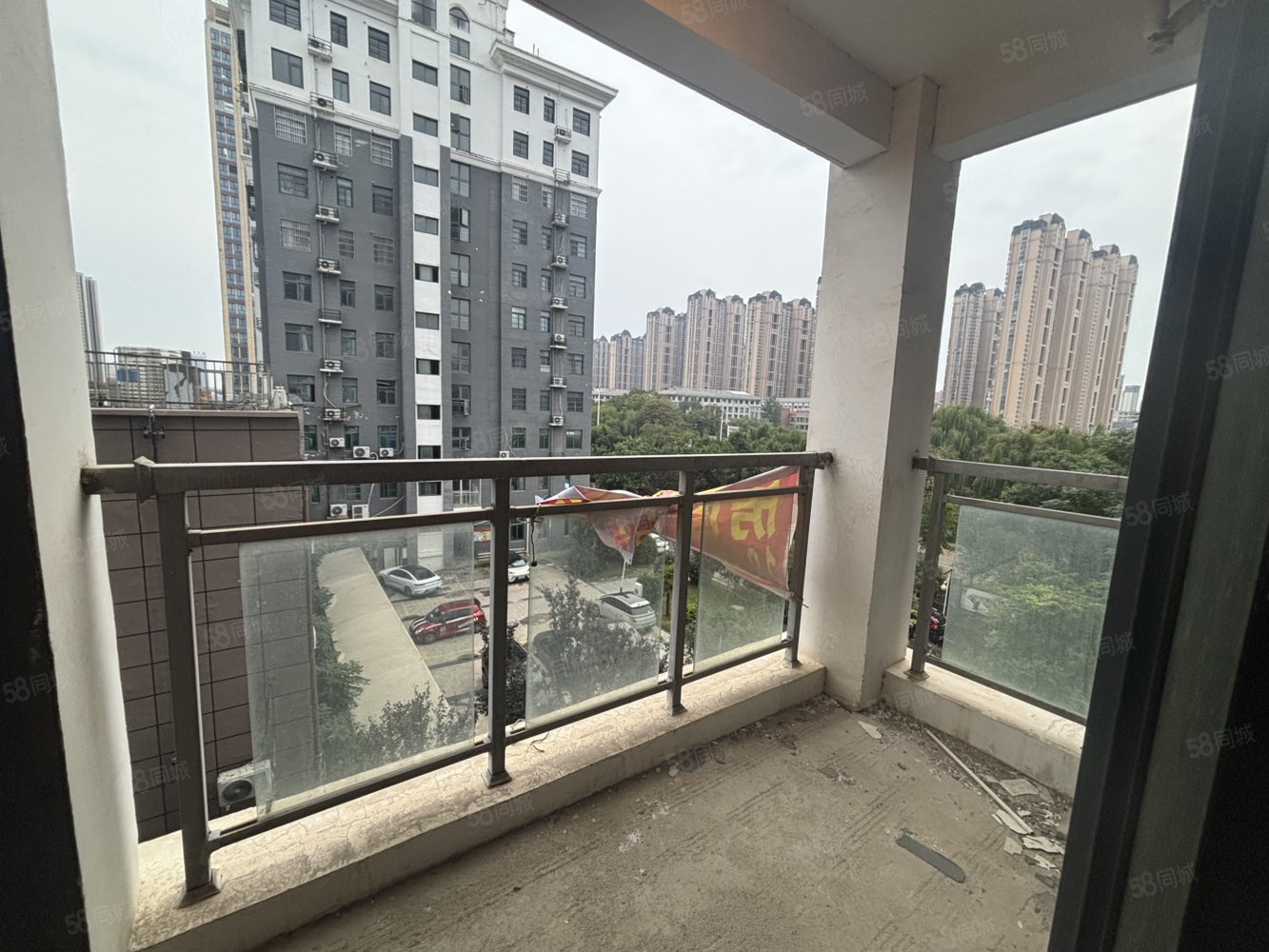 万华庭小区2室2厅1卫81㎡南北34万