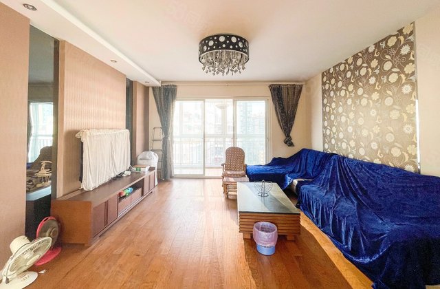 青铜时代4室2厅147.24㎡112万二手房图片