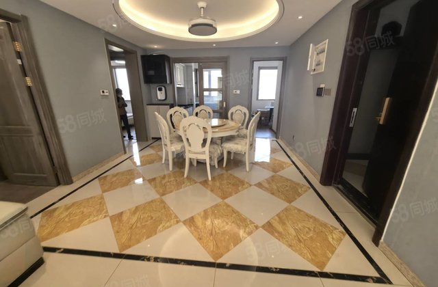 碧桂园国岳府 次新房 交通便利 双卫 商品住宅 有电梯