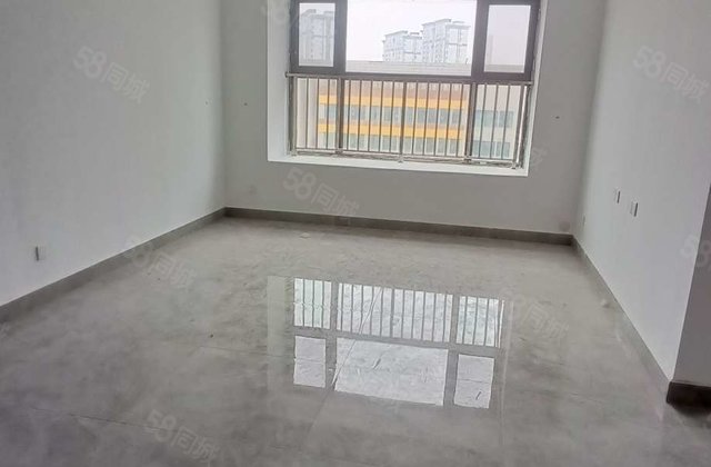 急售一实验外国语奥森东医桂馨苑 小三居 电梯房 南北通透