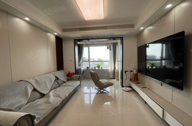 房源真实存在 万达香江北边运河城电梯房精装修 送车位随时看房