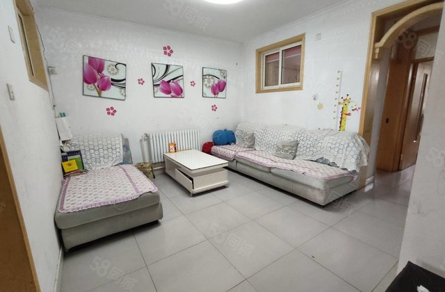 急售，中华御苑水城华府新兴  东昌集团，星光三楼三室送储