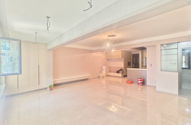 中海铂悦公馆2室2厅100㎡78万二手房图片