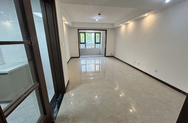 九州新城 动静分离三居 有车位免大税 新房未住 密码锁随时看