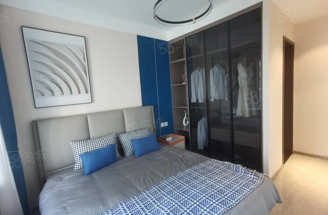 星光桃李天阅 小三房 南北通透 双卫格局 近医院 商品房