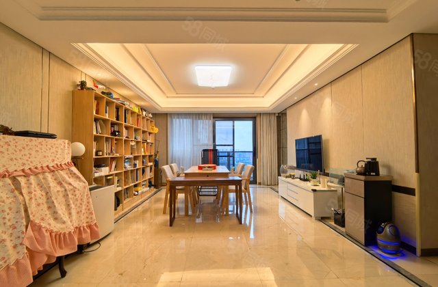 招商大魔方玺悦4室2厅218.62㎡1133万二手房图片