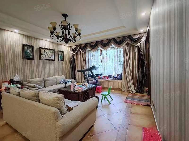 红星国际广场紫郡商品住宅购物方便房龄新一楼带负一楼 双卫