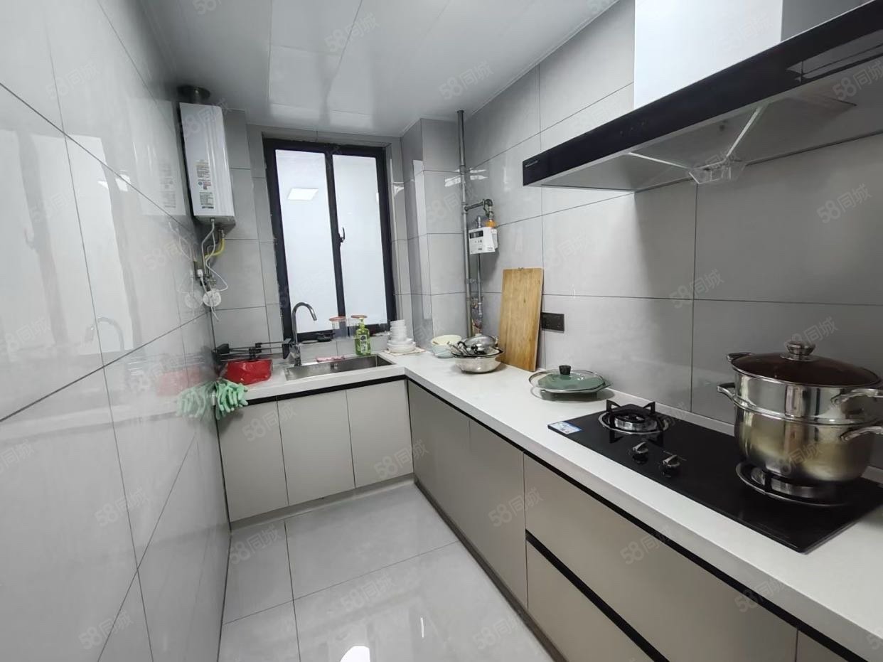 紫苑花园3室1厅1卫106.24㎡南36万