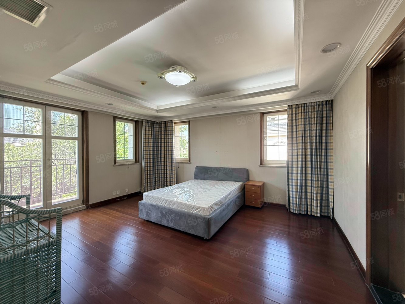 財(cái)富公館6室4廳8衛(wèi)1500㎡南北8400萬