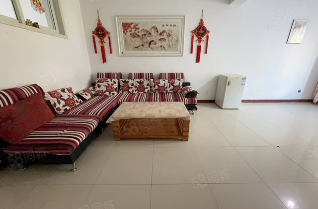 水晶城  急售好楼层 亿丰超市旁 三室 带储 随时看房