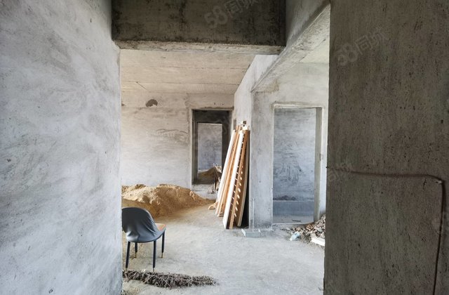 东方名居3室2厅143.34㎡52.8万二手房图片