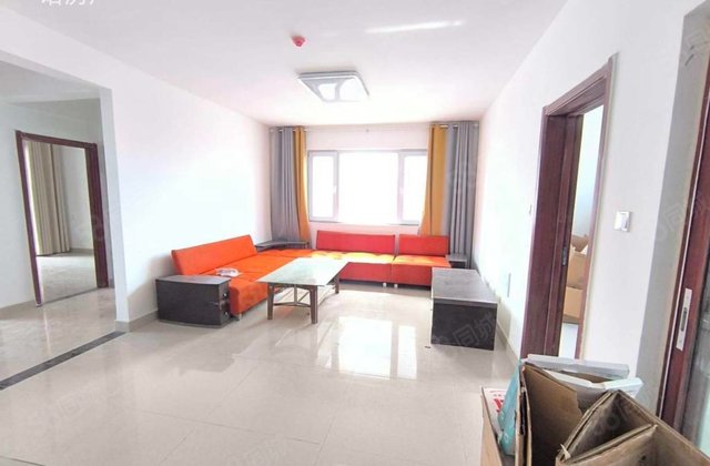 市中心，岳庄御府，新出3室2厅1卫   边户