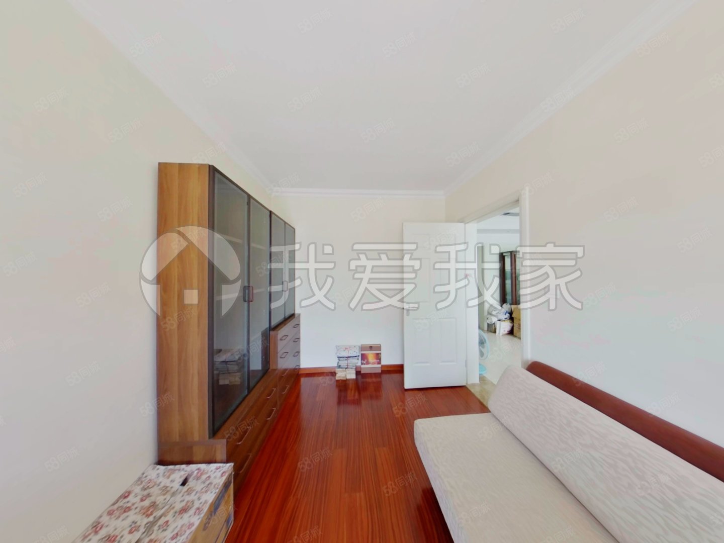 建邦華府3室2廳2衛(wèi)165.6㎡南北1050萬