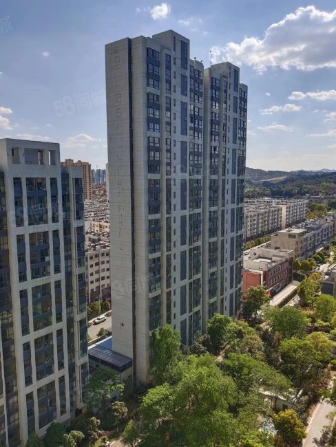 两梯两户,143平四室,证在手满2年,户型方正,阳光上城-曲靖58同城