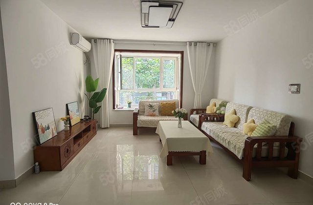 翡翠城多层二楼边户 送储藏室  有证免大税随时看房