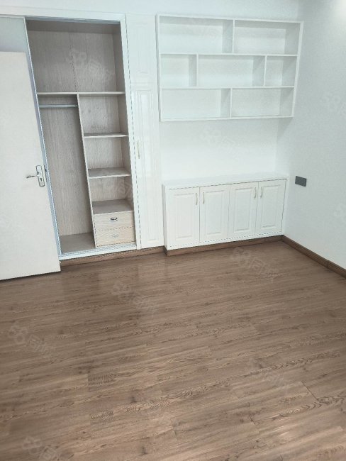 天源大厦电梯高层拎包入住视频超好单价9000多急售急售