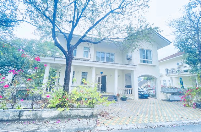 南航碧花园(别墅)6室2厅397.45㎡458万二手房图片