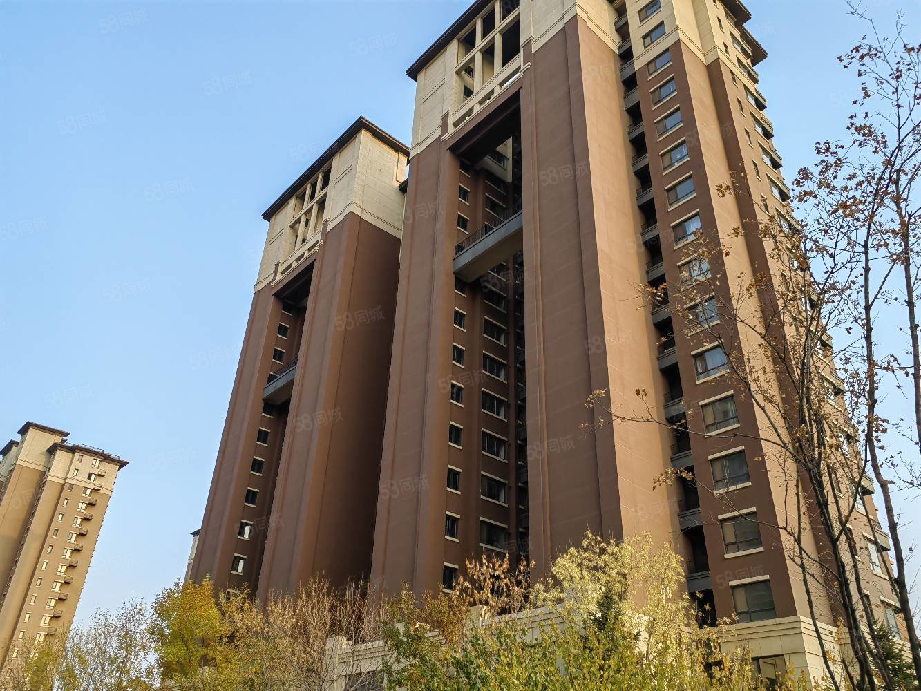 八达岭孔雀城2室2厅1卫77㎡南北38万