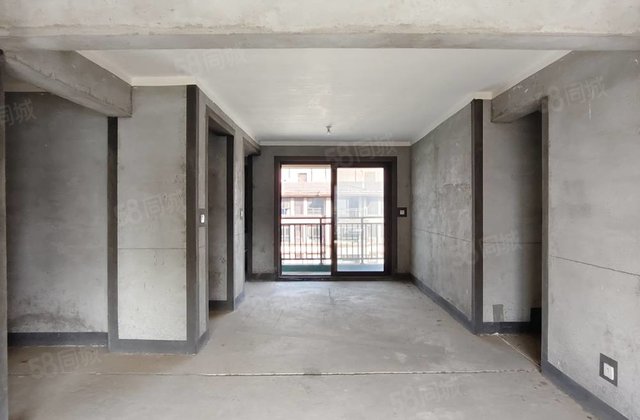 建业春天里2期(睢阳)4室2厅140㎡68万二手房图片