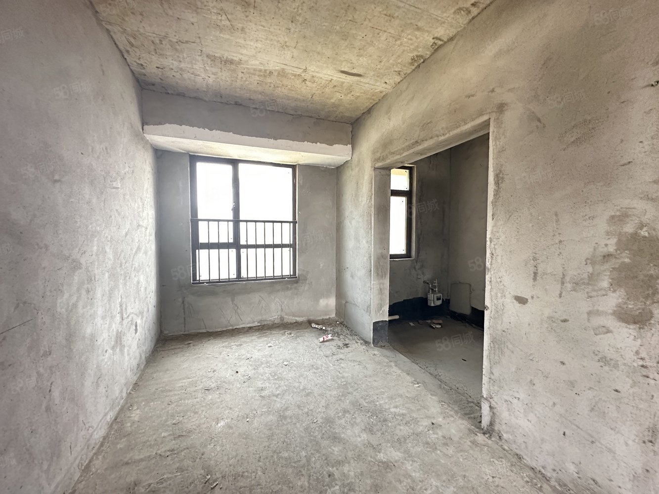 力标澴河壹号院3室2厅2卫117㎡南北48万