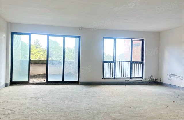 保利春天大道别墅区5室2厅235.51㎡115万二手房图片