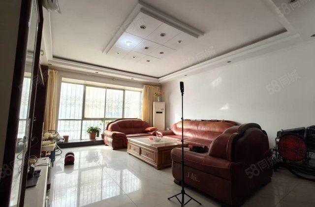 西苑小区4室2厅156㎡65万二手房图片