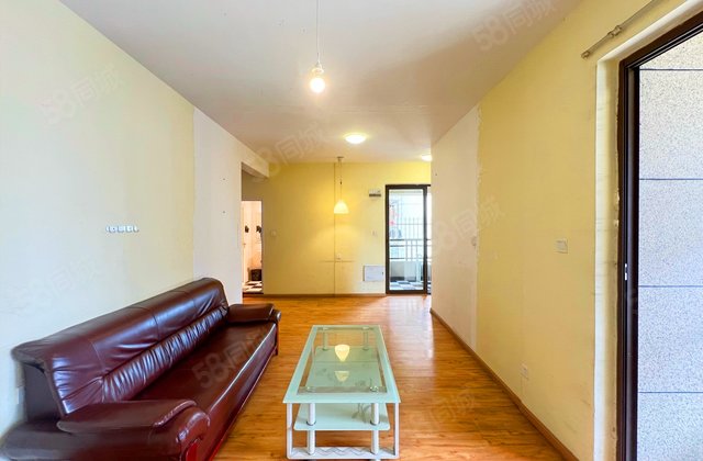 绿地468公馆一期3室2厅74.76㎡130.8万二手房图片