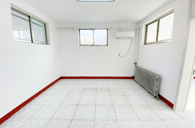 月供1700 市中心三室 铁塔附近 煤厂小区