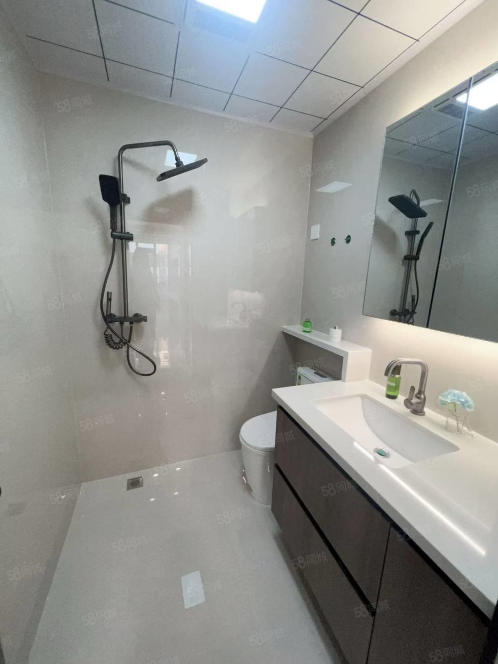 静河小区2室1厅1卫63㎡南北19万