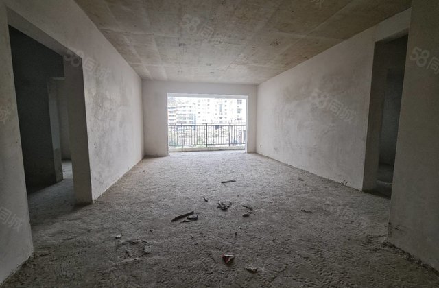 沁香园5室2厅2卫168㎡南北48.8万