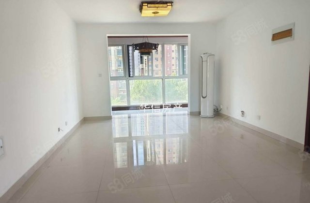 急售，三叶草小高，书香东郡 二中文苑 大学城，带车位储藏室