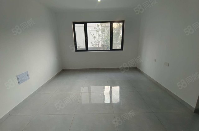 老文轩新房未住，三室两厅两卫，总高六层电梯洋房！房东诚心出售