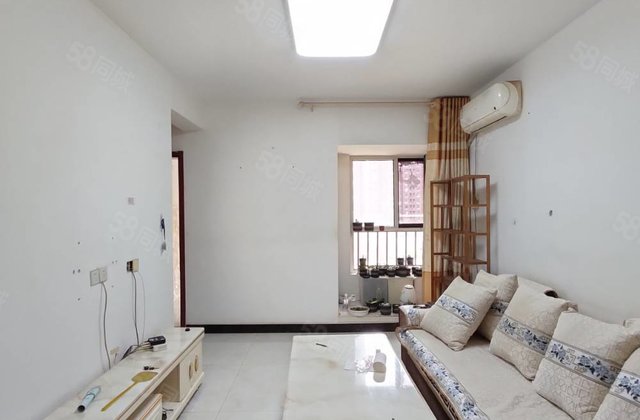 水岸花语，精装两室，带车位免大税，业主诚心出售