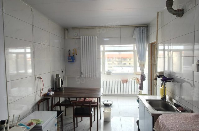 八百垧二区3室1厅64㎡6.5万二手房图片