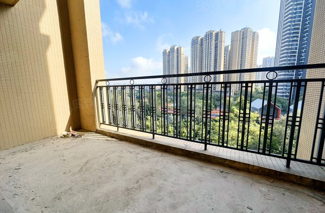 建发天府鹭洲5室2厅127.32㎡380万二手房图片