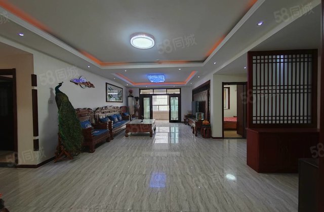 南排 好楼层 三室双卫 主卧带独立卫生间带步入式衣帽间