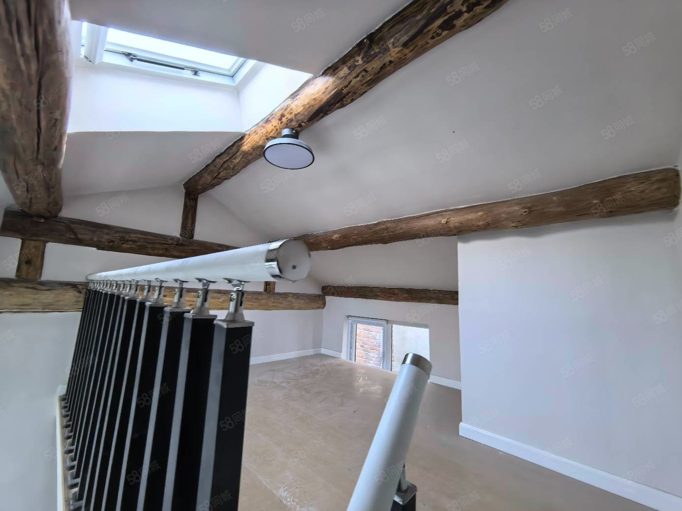 辛安里胡同小區(qū)1室1廳0衛(wèi)15.3㎡北200萬