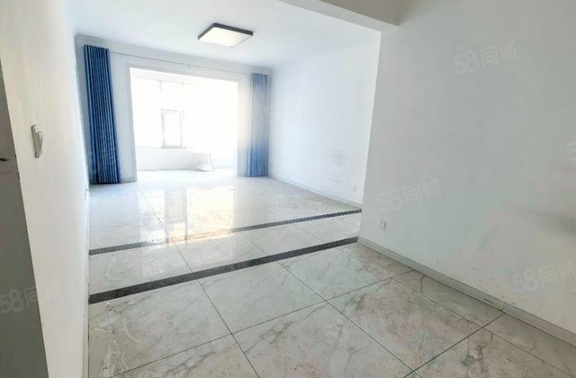 龙园小区3室2厅140㎡50万二手房图片