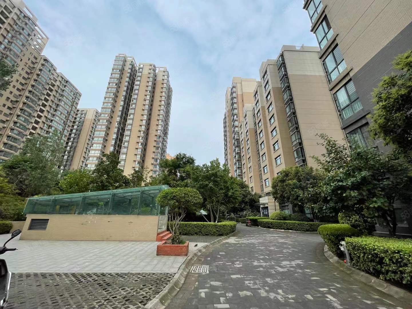 【10图】明城墙边,春晓馨苑 精装修,交通便利,配套齐全,春晓馨苑-西安