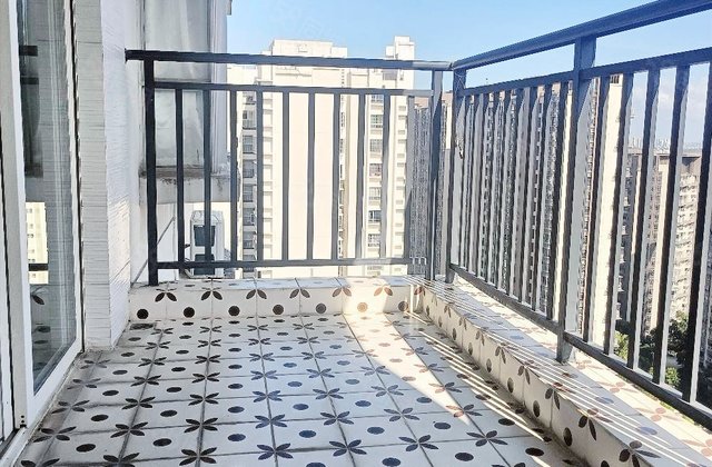 水岸阳光A小区3室2厅108.83㎡105万二手房图片