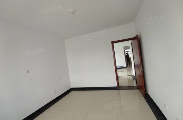 急售！送车位，储藏室，边户！南北通透，慧德，东昌路  ！