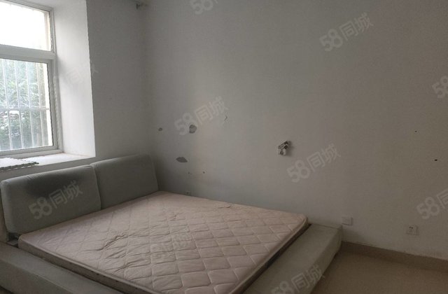 居住密度低 刚需小三居 精装好房 带电梯 正规商品房