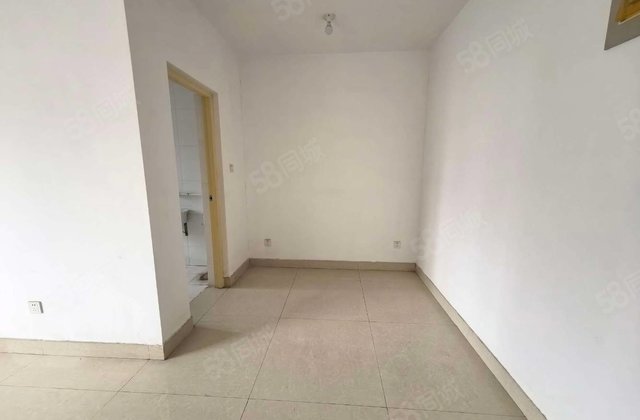 单价四千多，先锋社区120平新房未住，58急售