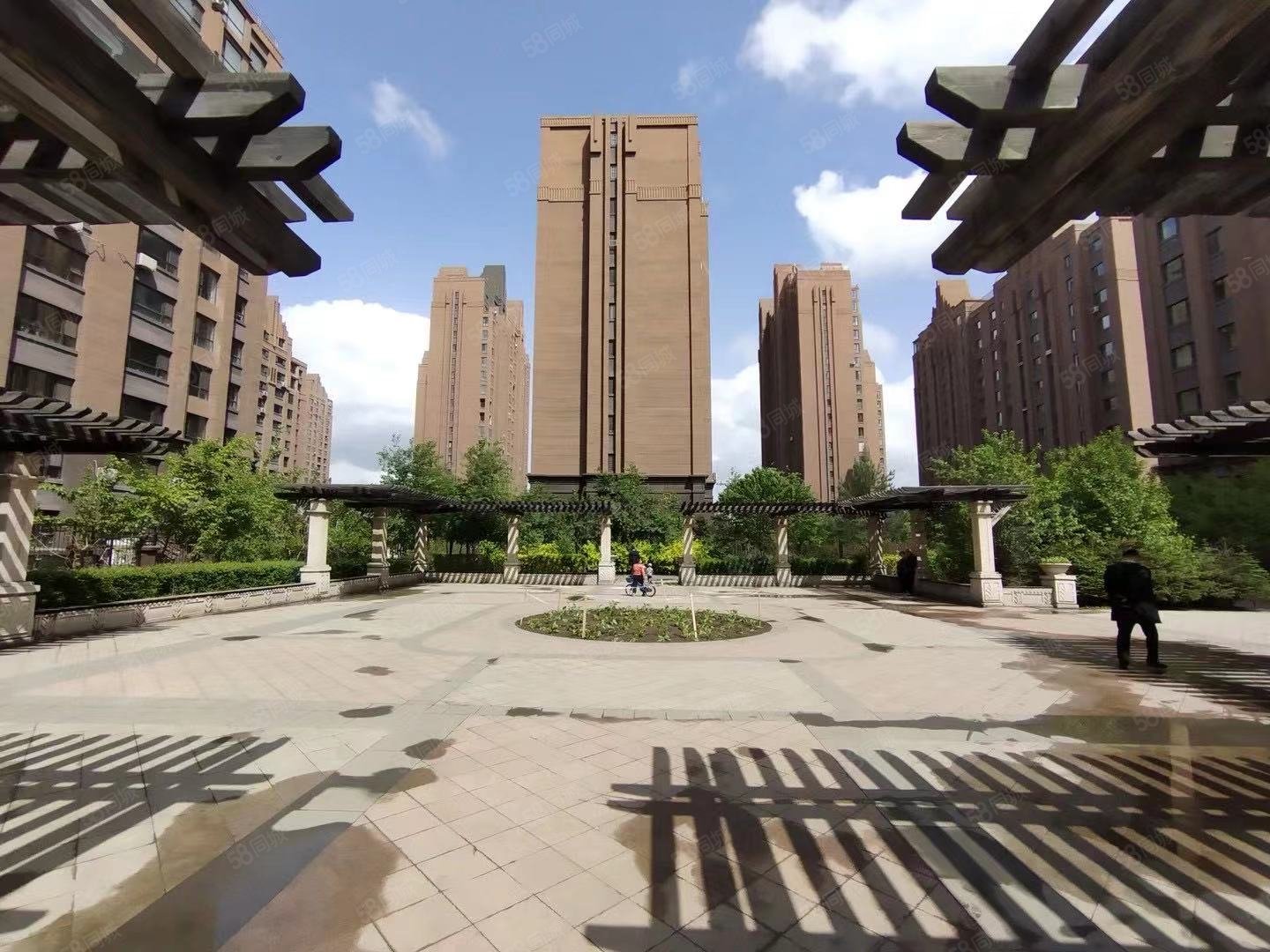 【10图】吉林大路 亚泰梧桐公馆 品质小区 双地铁 中东商圈,梧桐公馆