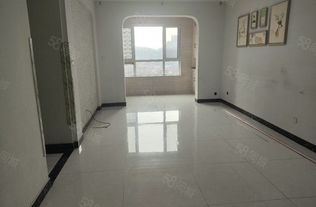 市中心 文苑   三居室  可按揭