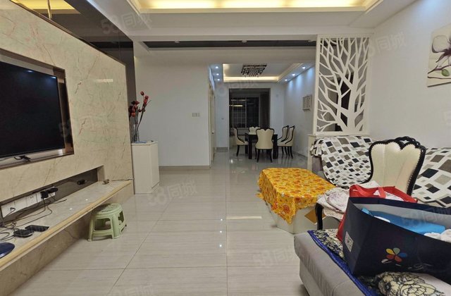 骏和国际公馆3室2厅138.42㎡118.8万二手房图片