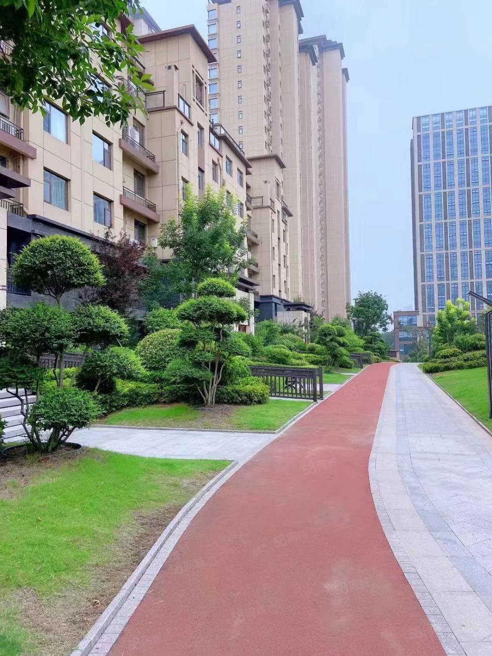 【10图】金泰华府北府 证过二三室两厅一卫带车储车储另算,金泰华府