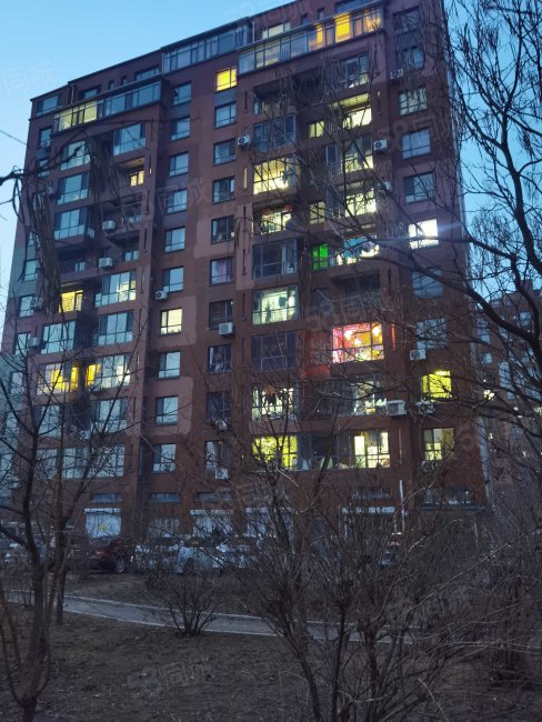 西山湖畔(南区)3室2厅1卫92.86㎡南北54万